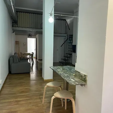 Sa 15min Downtown Barcelona, 5min Metro, Nearby Apartment Sant Adria de Besos