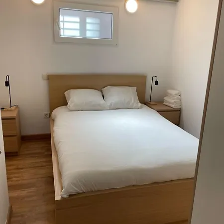 Sa 15min Downtown Barcelona, 5min Metro, Nearby Apartment